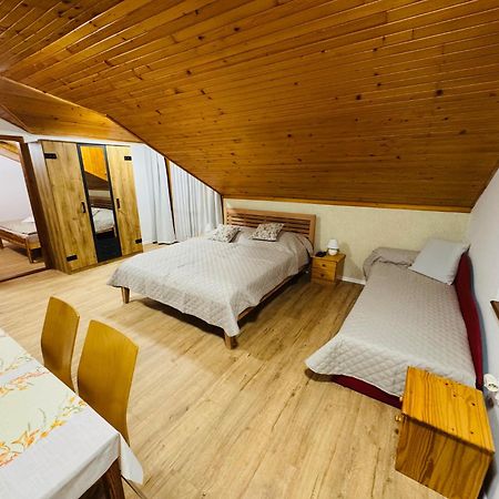 Apartmany Vinné Buitenkant foto