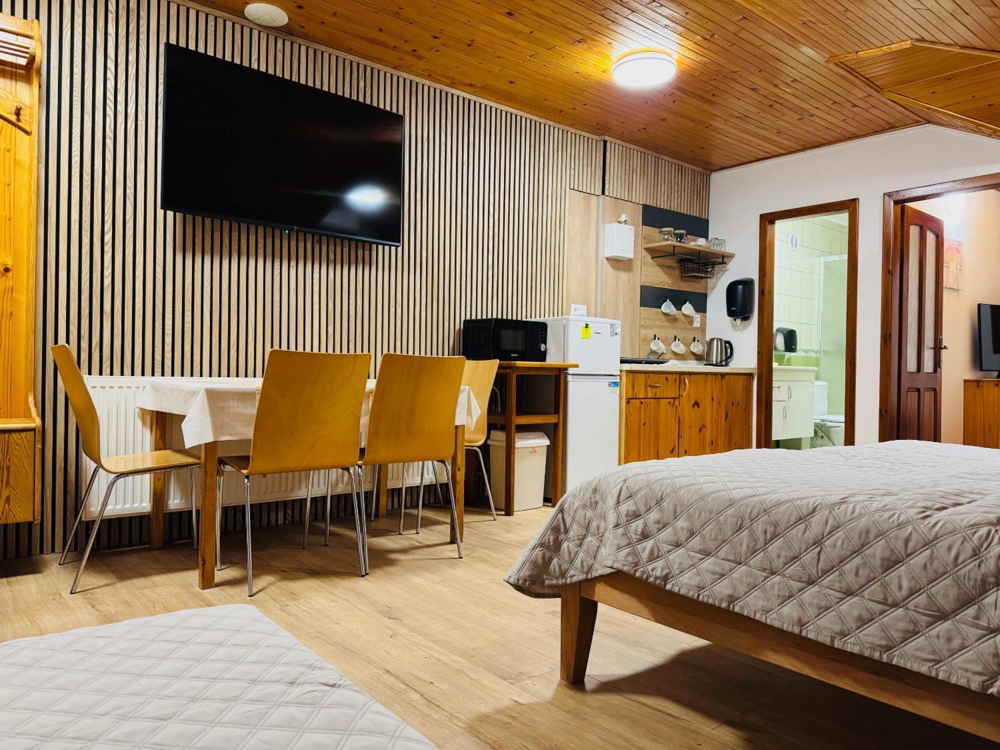 Apartmany Vinné Buitenkant foto