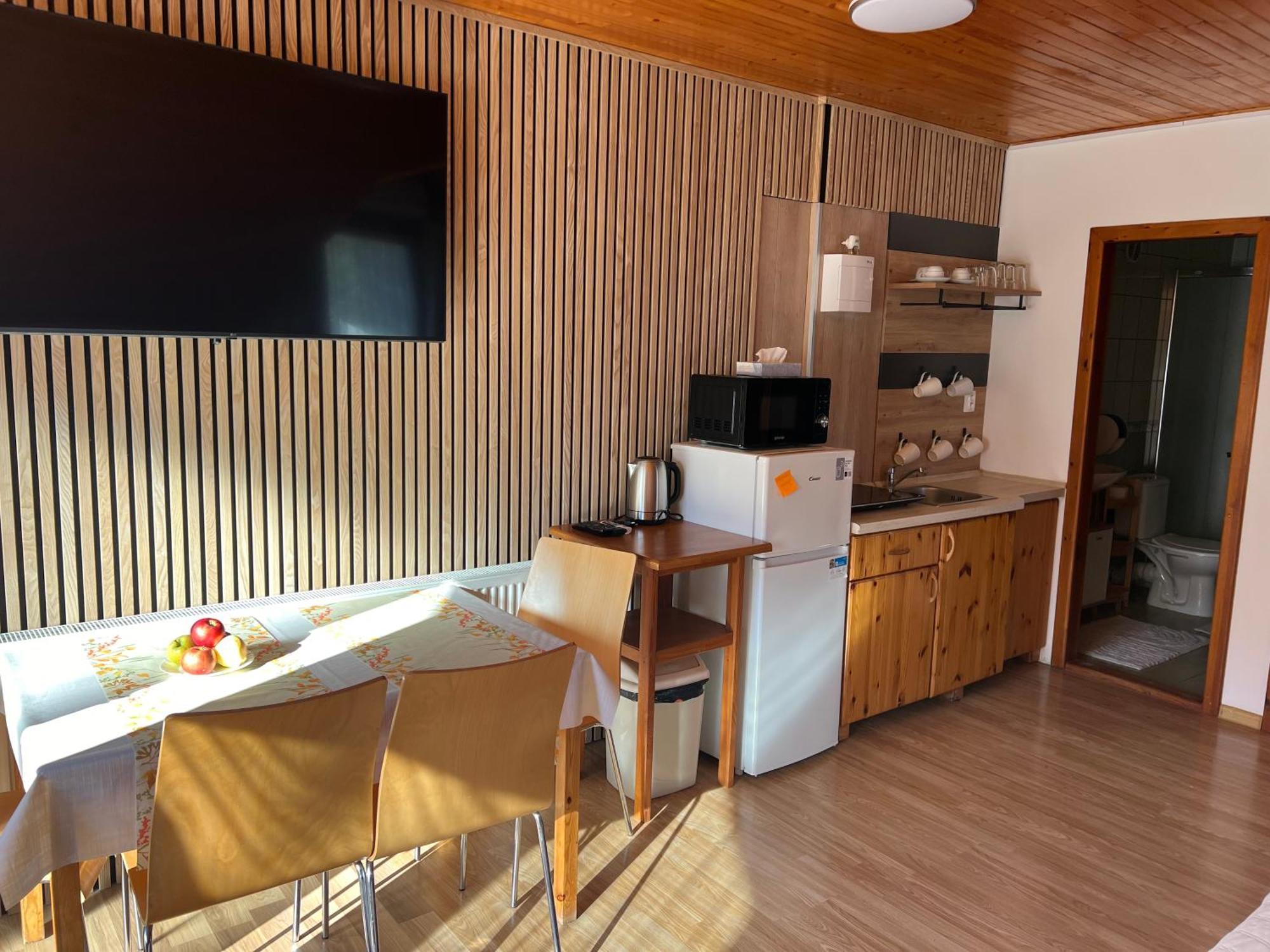 Apartmany Vinné Buitenkant foto